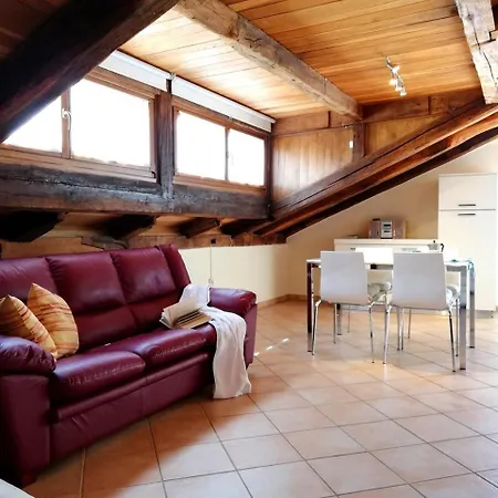 Sofia With Roof Terrace And Sea View In Gedići