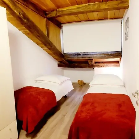 Sofia With Roof Terrace And Sea View In Apartment