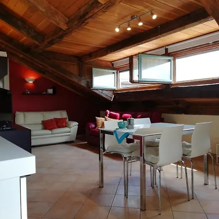 Apartment Sofia With Roof Terrace And Sea View In Gedici