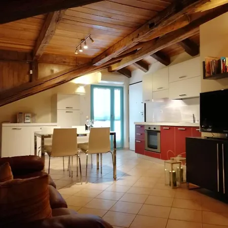 Sofia With Roof Terrace And Sea View In Apartment